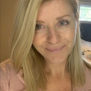 Meet your Posher, Angelika